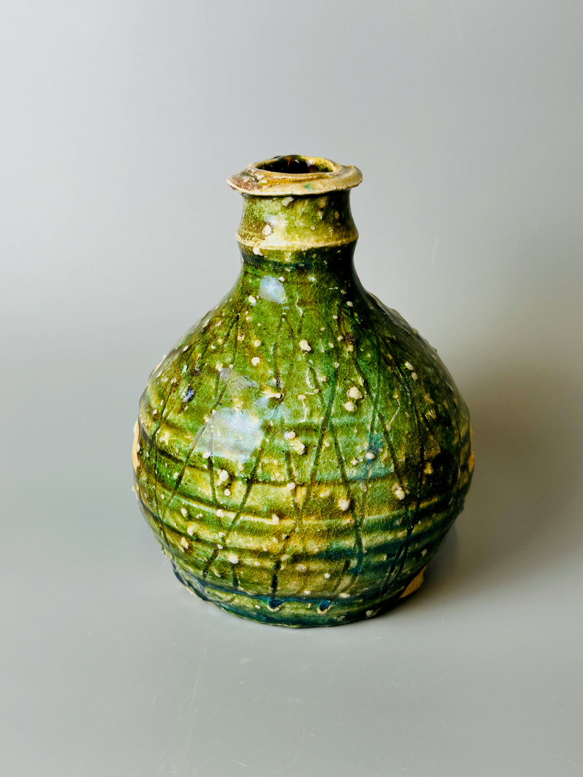 Shiga-Oribe Hanaire bottle vase A265