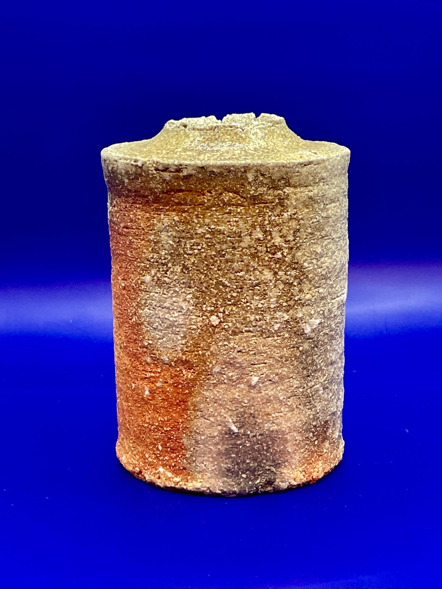 Hanaire flower vase, Shigaraki yaki, unglazed woodfired stoneware, feldspar inclusions S028