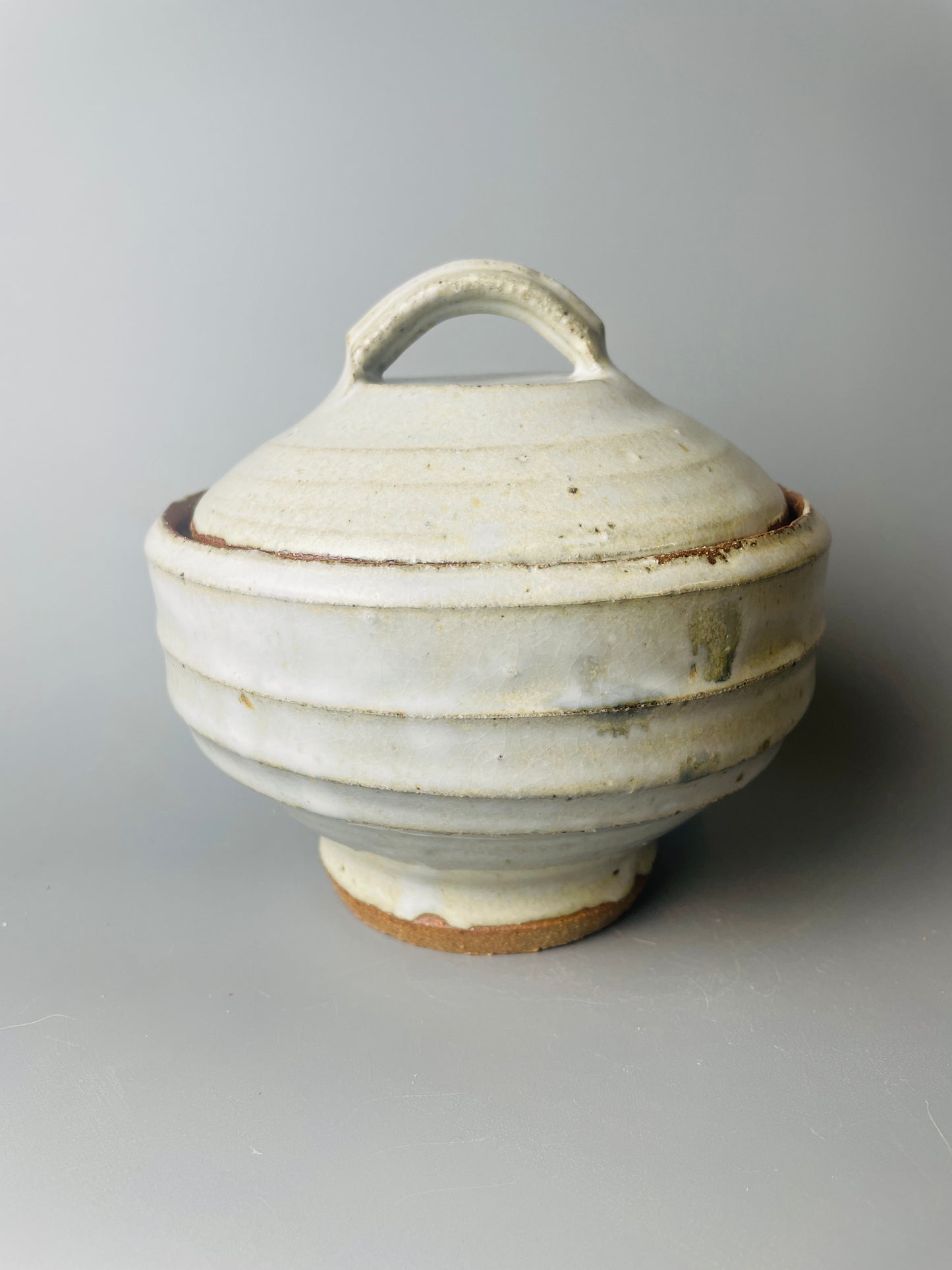 Bowl and cover, faceted, nuka, T1500