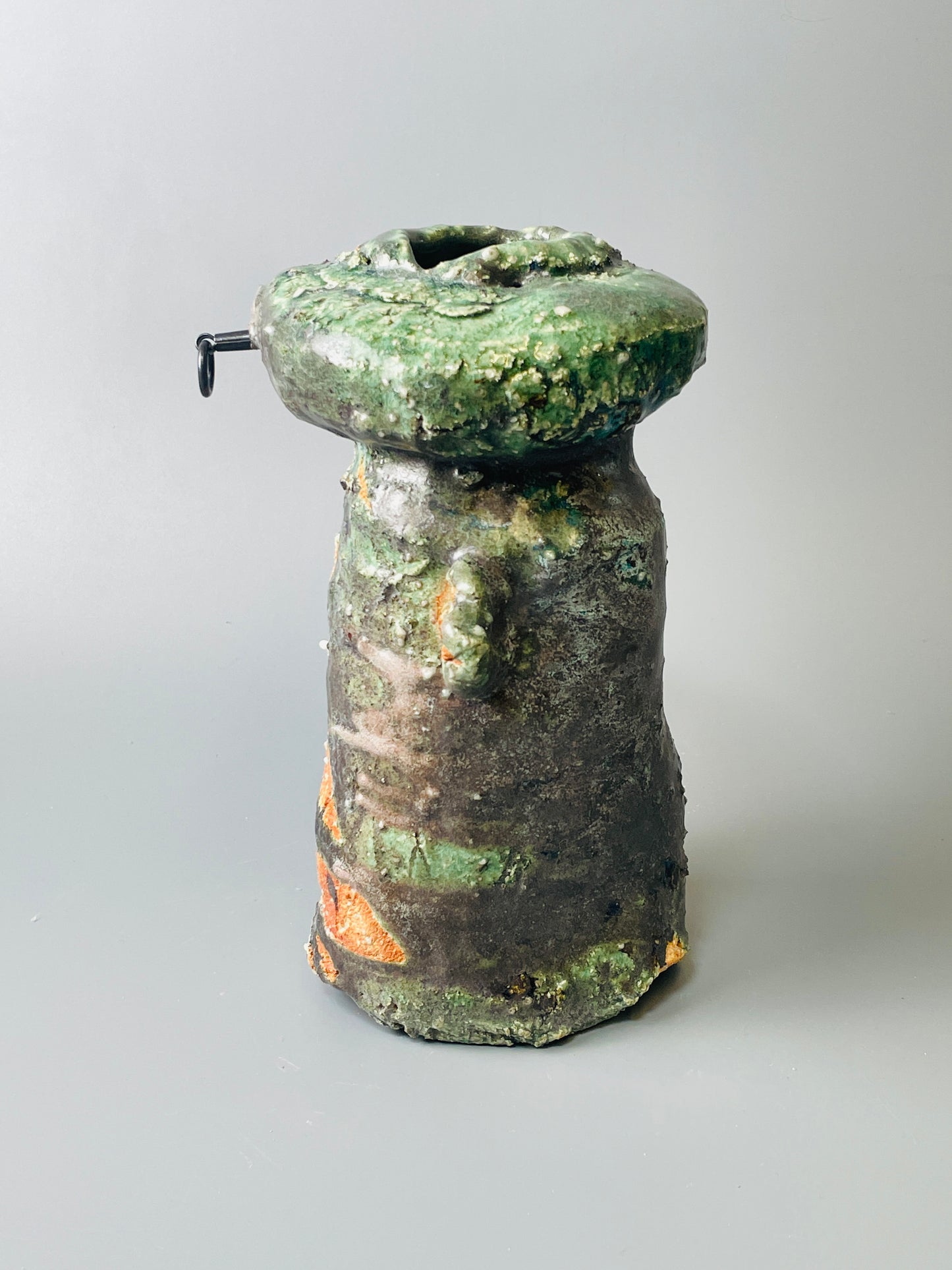 Shiga Oribe hanging kake hanaire, side fired, inclusion body, needle ash, personal marks for AA, A110