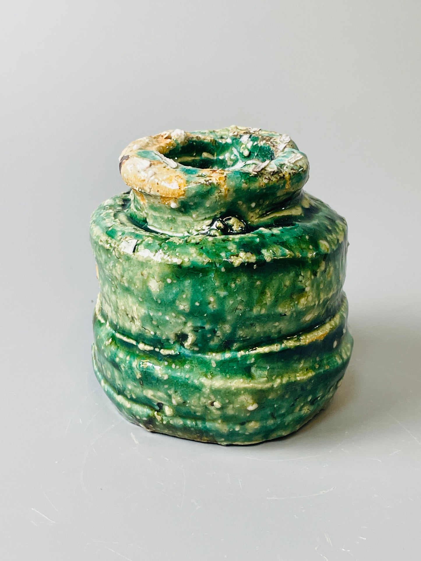Shiga Oribe guinomi/espresso, side fired, inclusion body, needle ash, personal marks for AA, A142