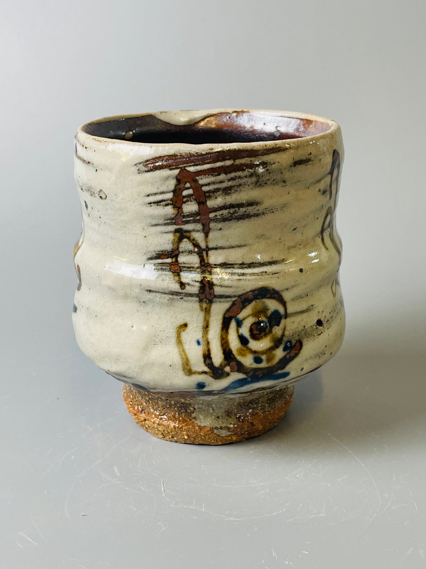 Yunomi, hakeme, cobalt, iron, T696