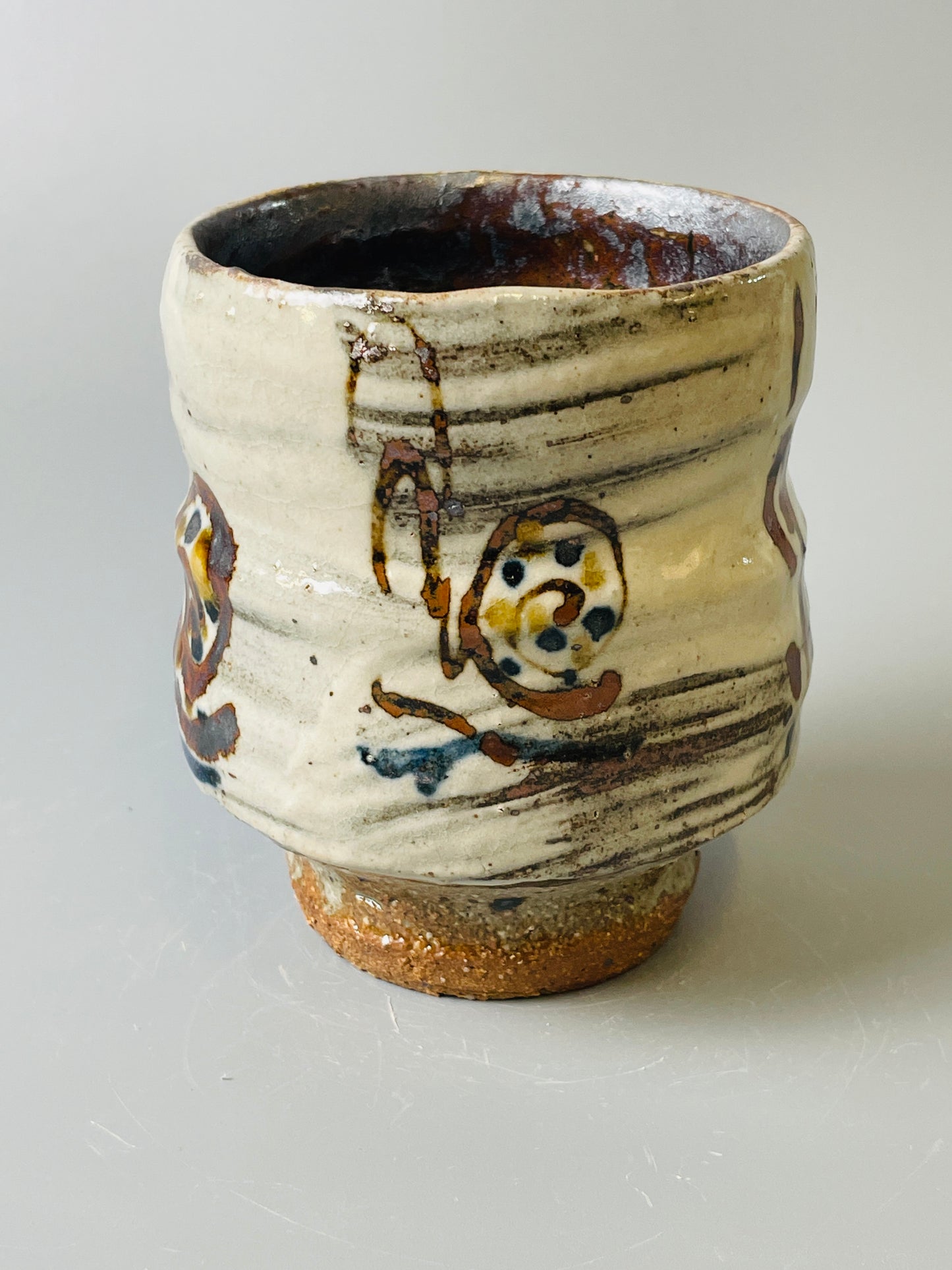 Yunomi, hakeme, cobalt, iron, T701