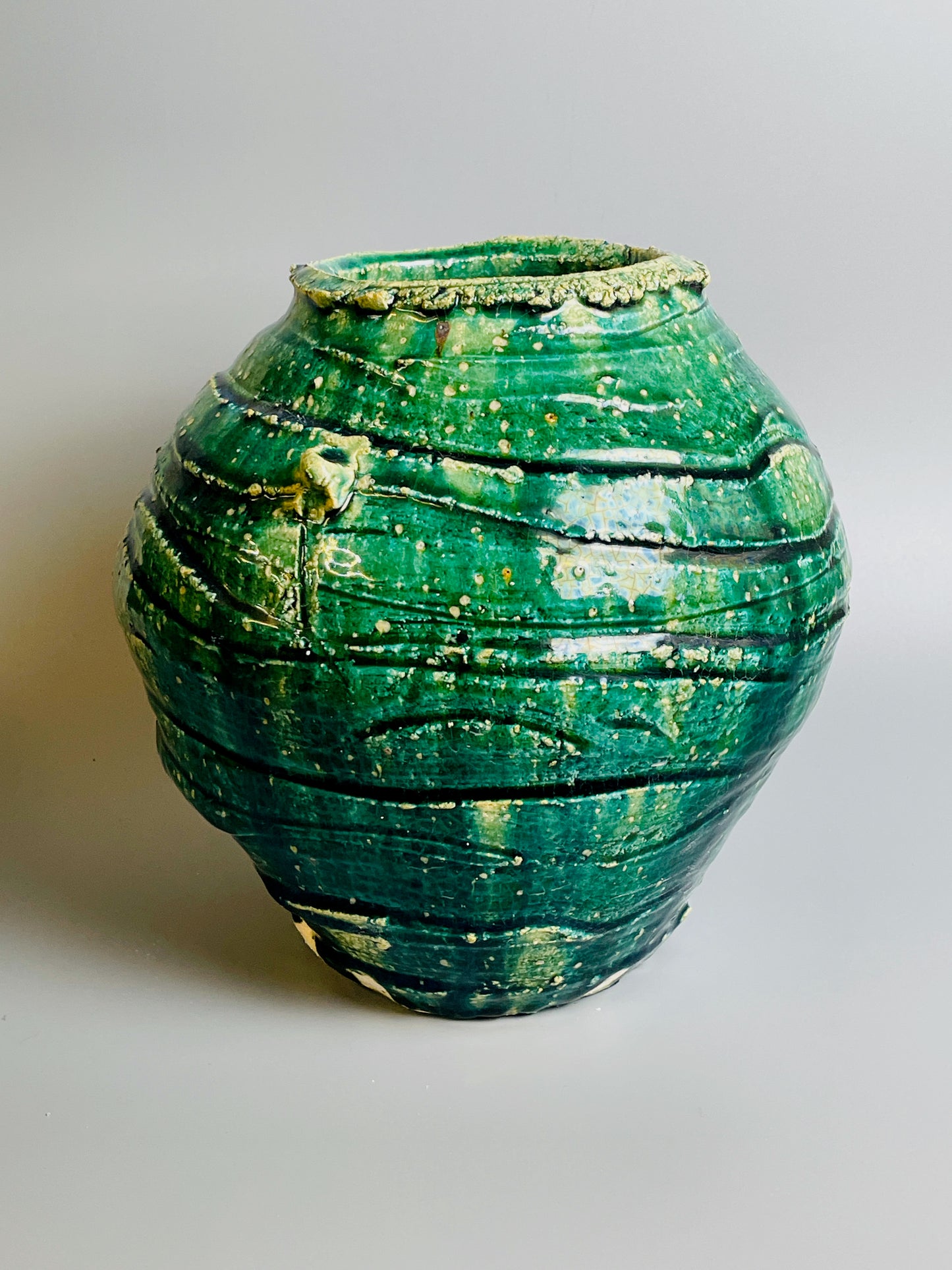 Aaron Angell for Troy Town, an oribe tsubo, feldspathic inclusions, A023