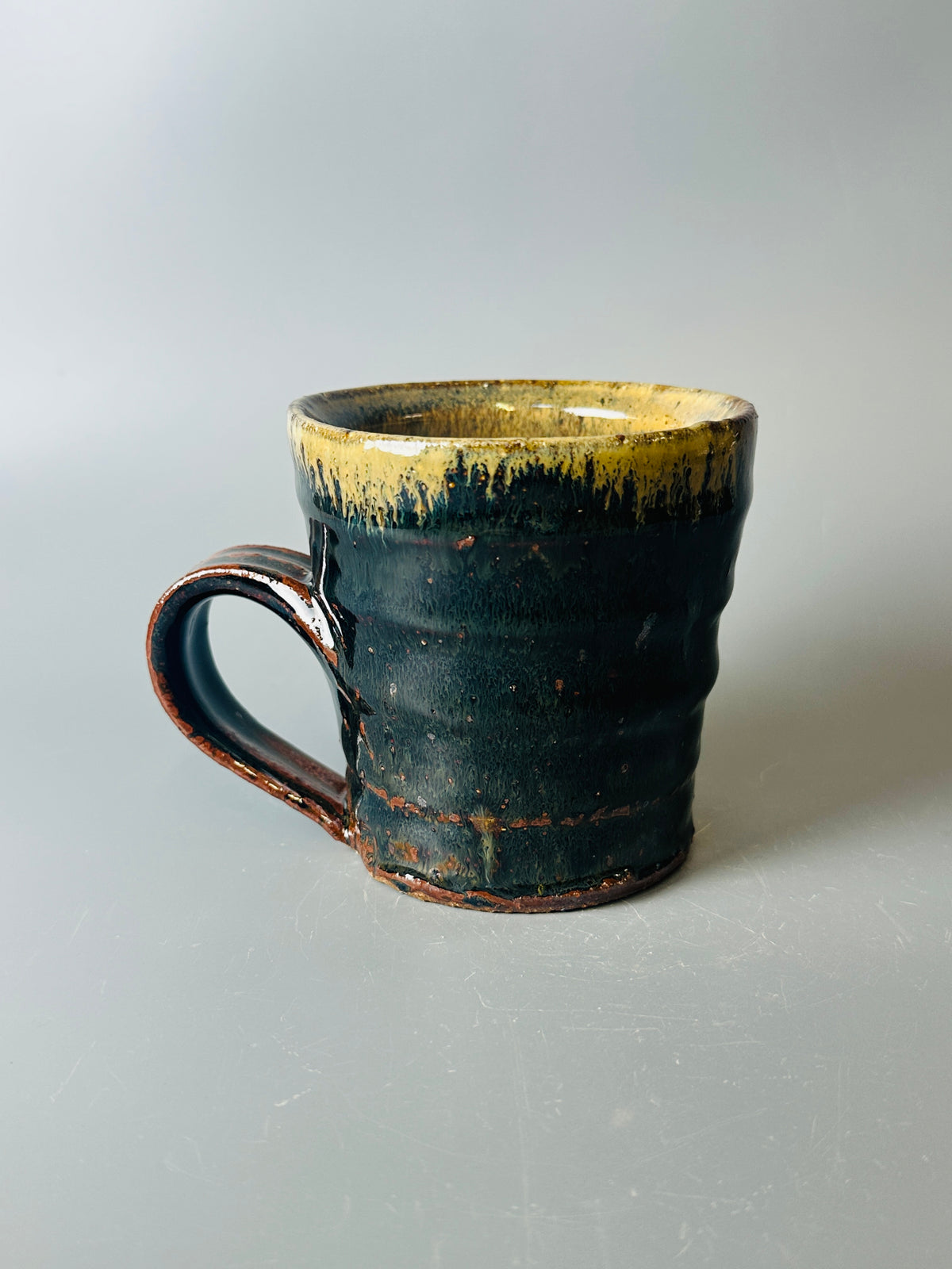 Mug, ridged, temmoku, nuka T1625