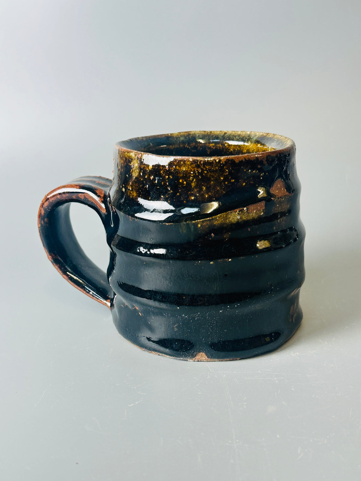 Mug, ridged, temmoku T1631