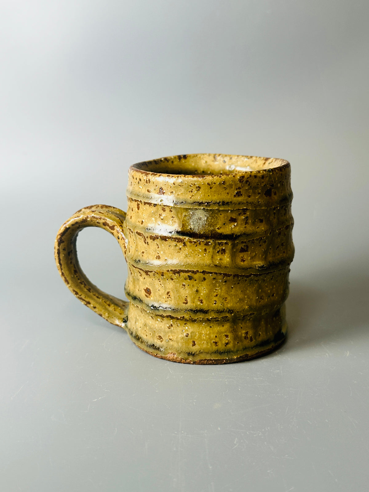 Mug, ridged, cherry ash, T1654