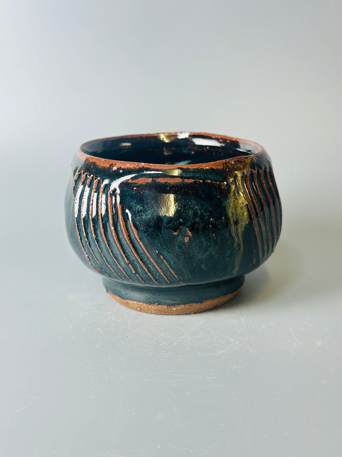 Yunomi, faceted, temmoku T1666