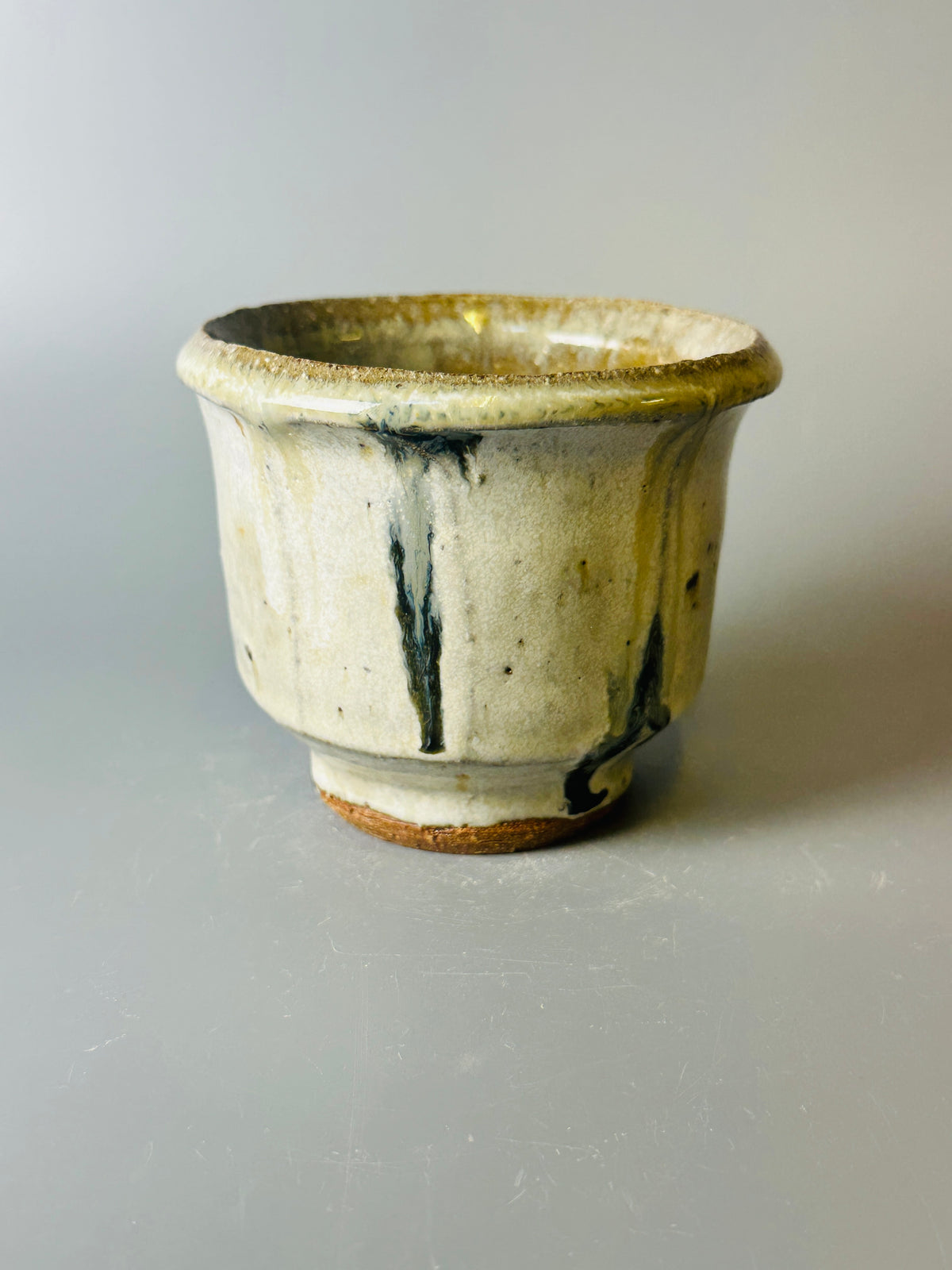 Yunomi, faceted, nuka, T1689