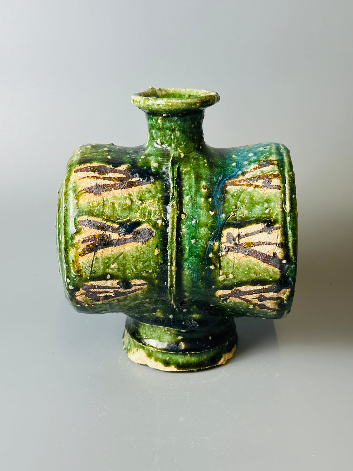 Shiga-Oribe hanaire cocoon flower vase A357