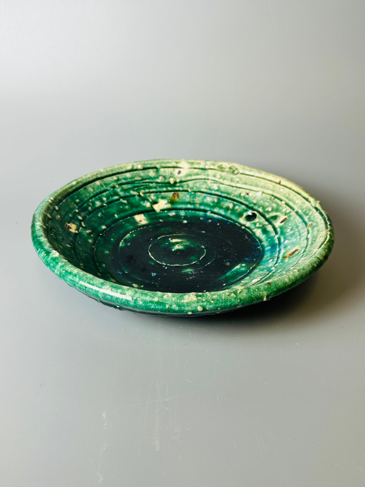 Shiga-oribe medium sized shallow bowl A401