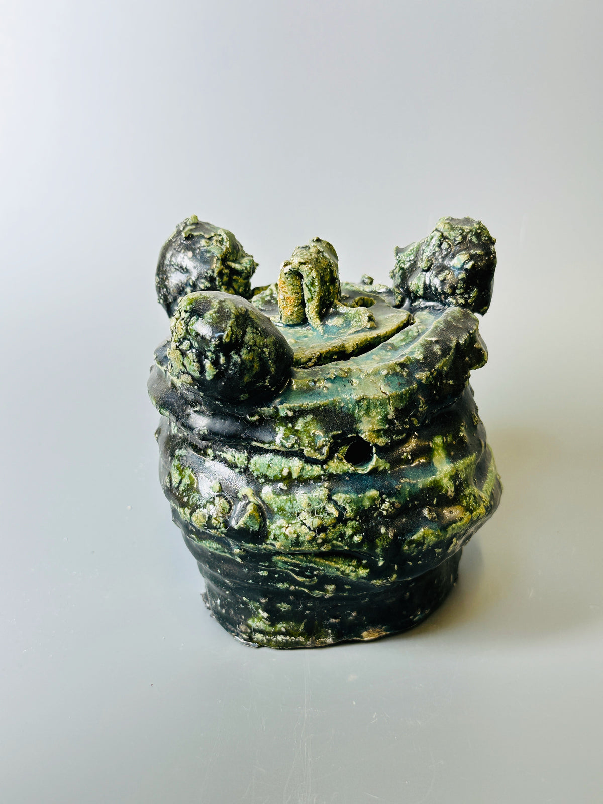 Shiga-Oribe lidded incense burner for cones A282
