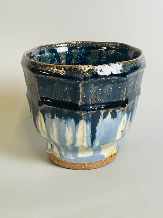 Yunomi, faceted, blue ash, nuka, T1074