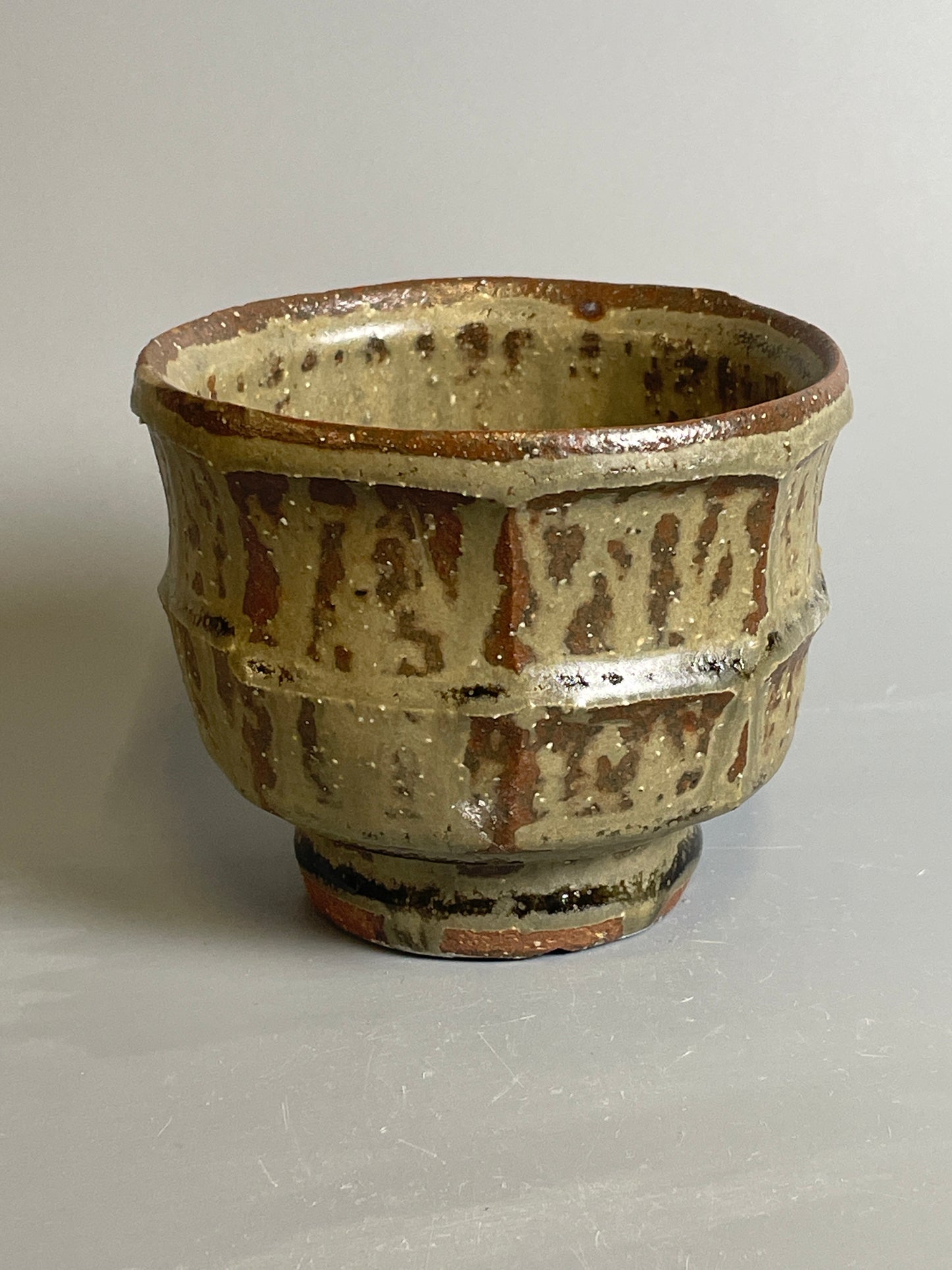 Yunomi, faceted, ash, T1078