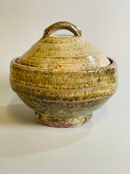 Bowl and cover, shino, T1330