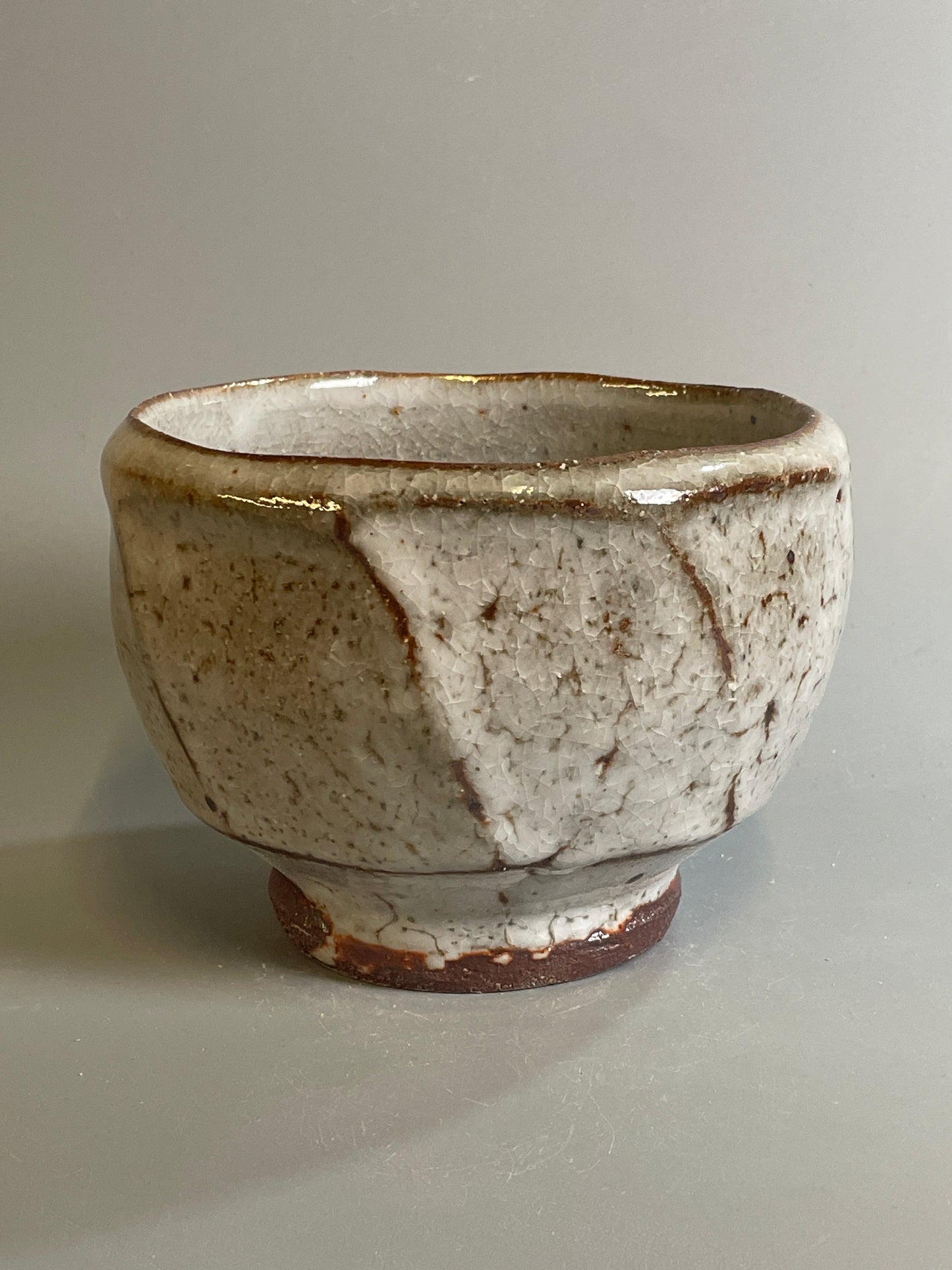 Bowl, faceted, shino, T1341