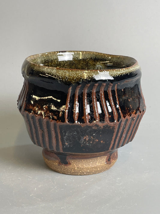 Yunomi, faceted, temmoku, nuka, T1449