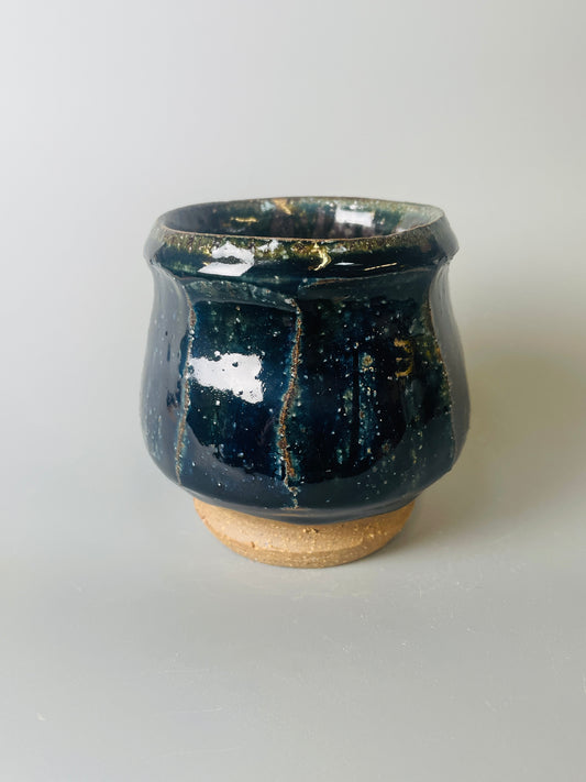 yunomi, faceted, blue ash, T1485