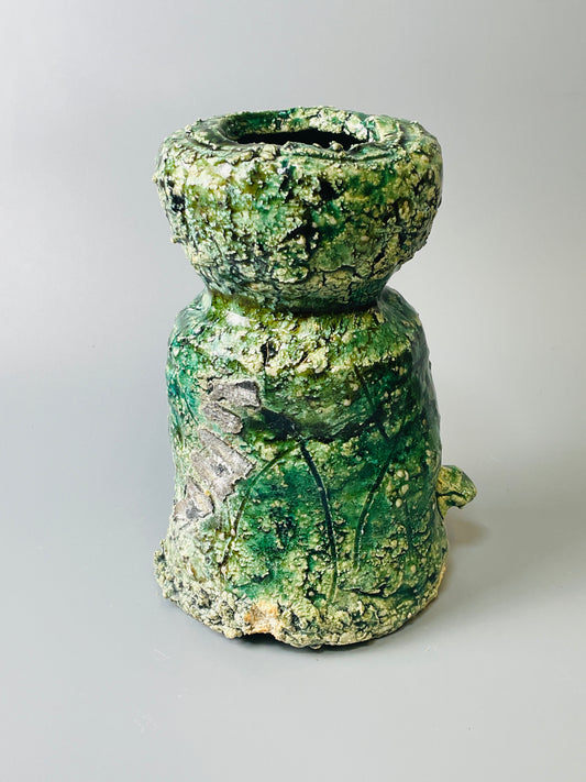 Shiga Oribe hanging kake hanaire, side fired, inclusion body, needle ash, personal marks for AA, A118