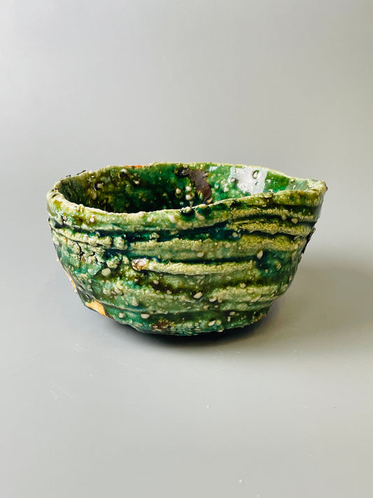 Shiga Oribe chawan, side fired, inclusion body, needle ash, personal marks for AA, A133
