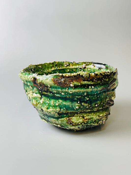 Shiga Oribe chawan, side fired, inclusion body, needle ash, personal marks for AA, A137