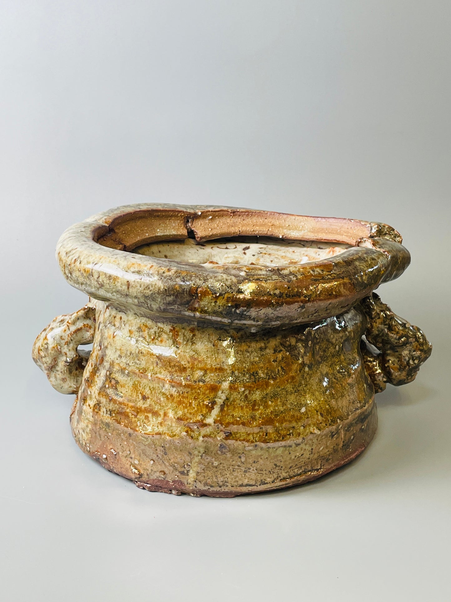 Oni shino mizusashi or large jar, personal marks for AA, A149