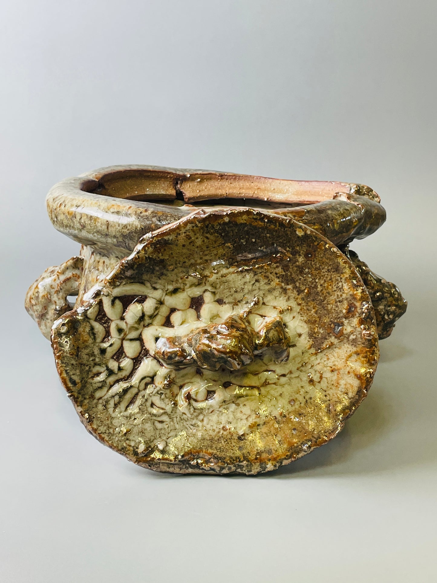 Oni shino mizusashi or large jar, personal marks for AA, A149