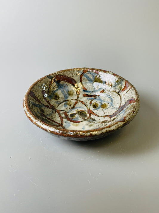 Small bowl, hakeme, ash, iron, T604