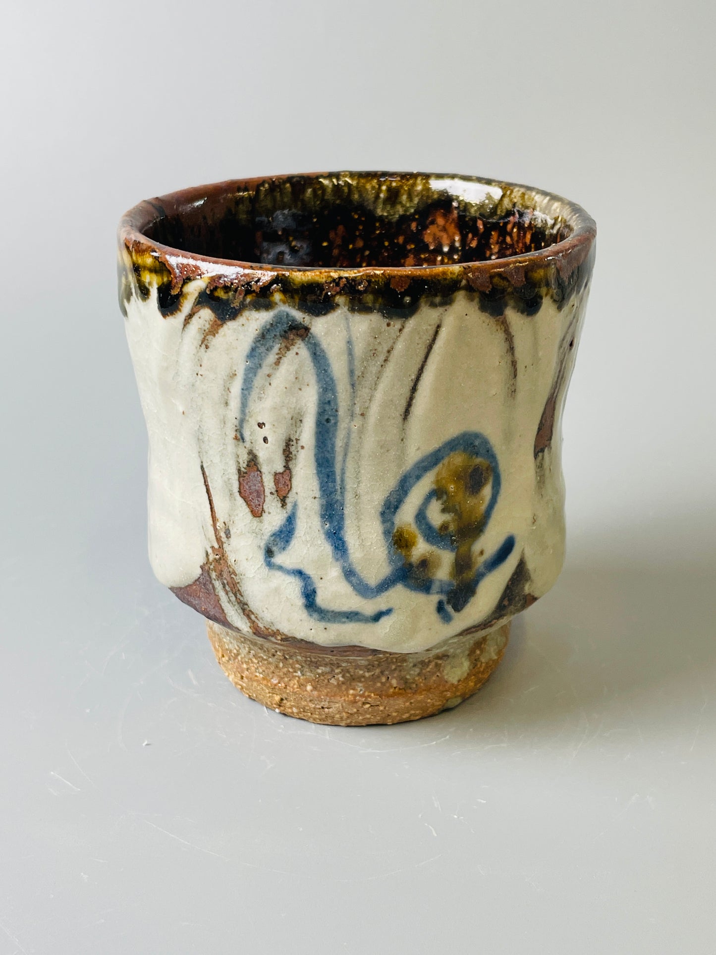 Yunomi, hakeme, cobalt, iron, T686