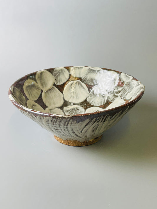 Wide bowl, hakeme, iron, cobalt T722
