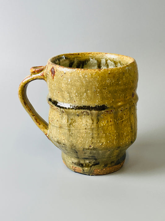 Mug, footed, oak ash, nuka, T827