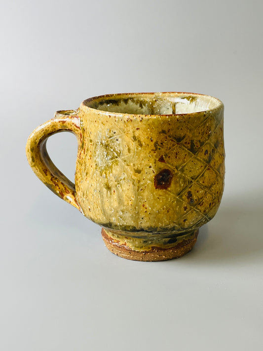 Mug, footed, oak ash, nuka, T831