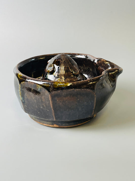 Citrus Juicer, faceted, jian, T892