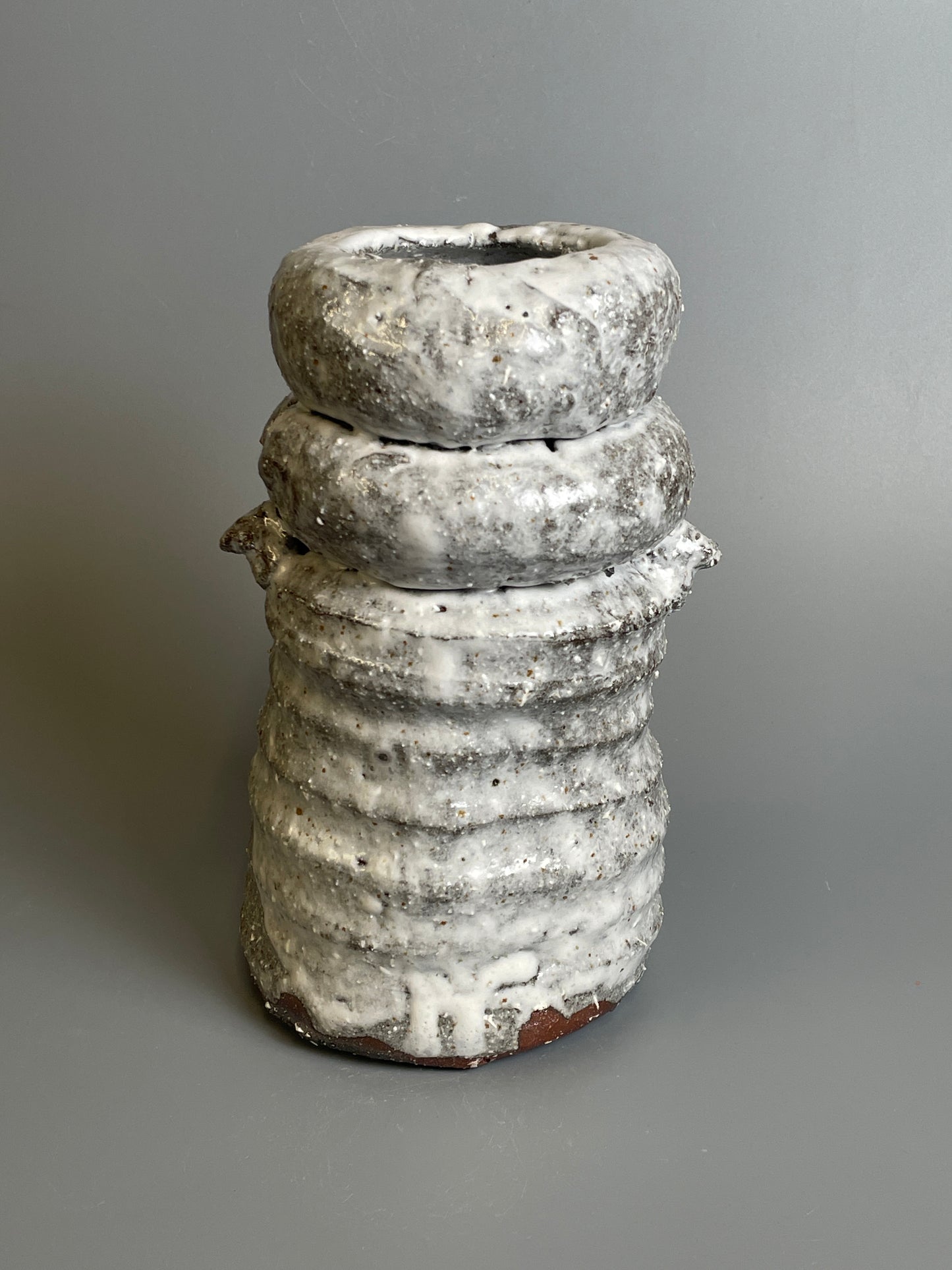 A Hagi hanaire flower vase A162