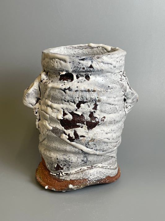 An Oni-Hagi hanaire flower vase A163