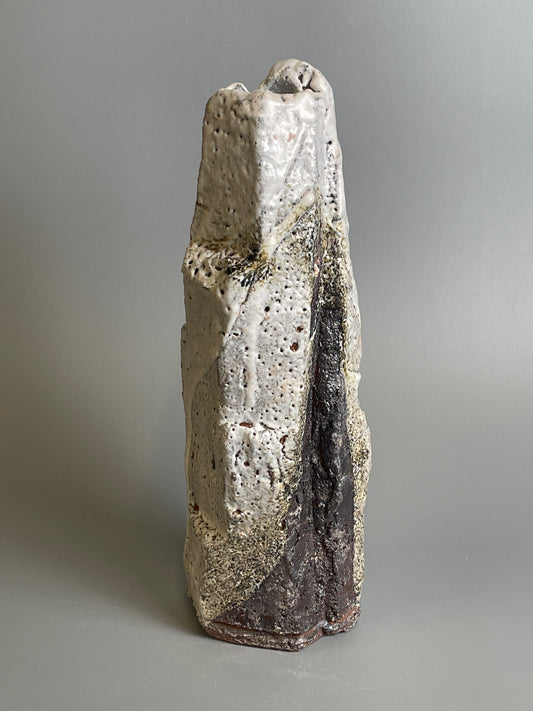 A cut-sided 'mentori' hagi hanaire flower vase A168