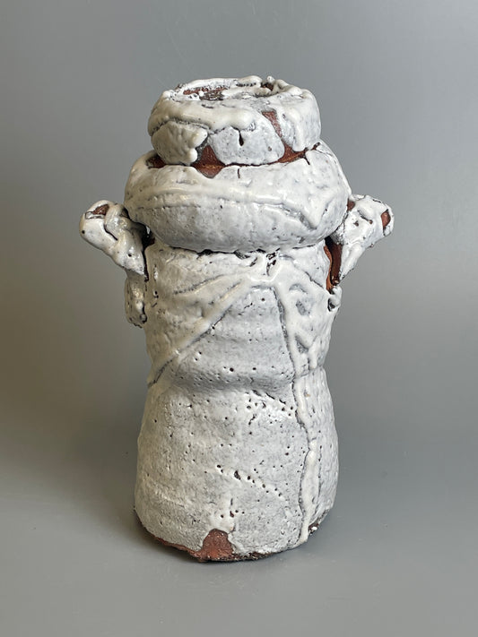 An Oni-Hagi hanaire flower vase A183