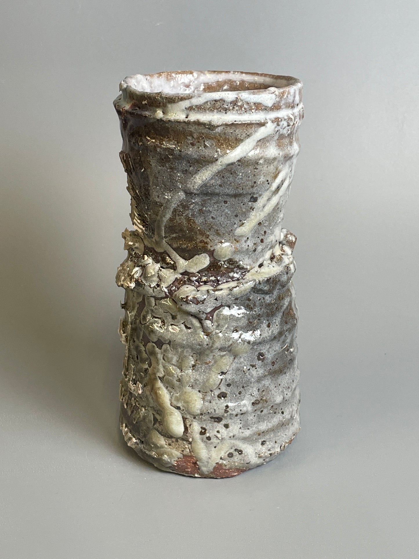 An Oni-Hagi hanaire flower vase A193