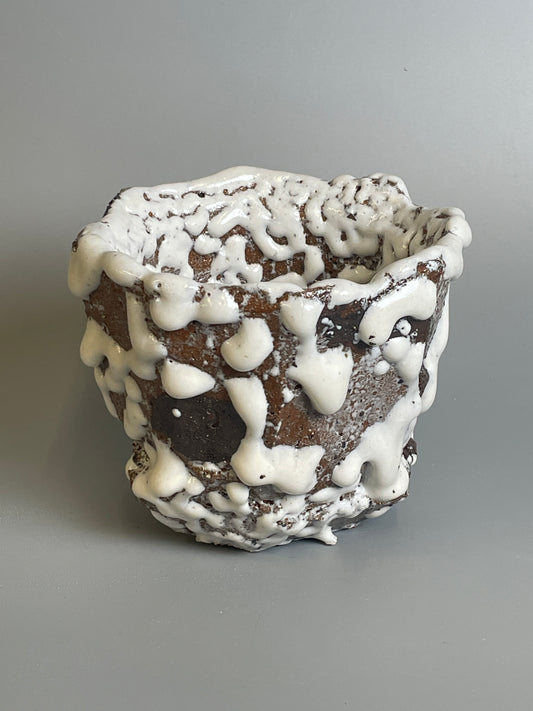 An Oni-Hagi cut sided container A195