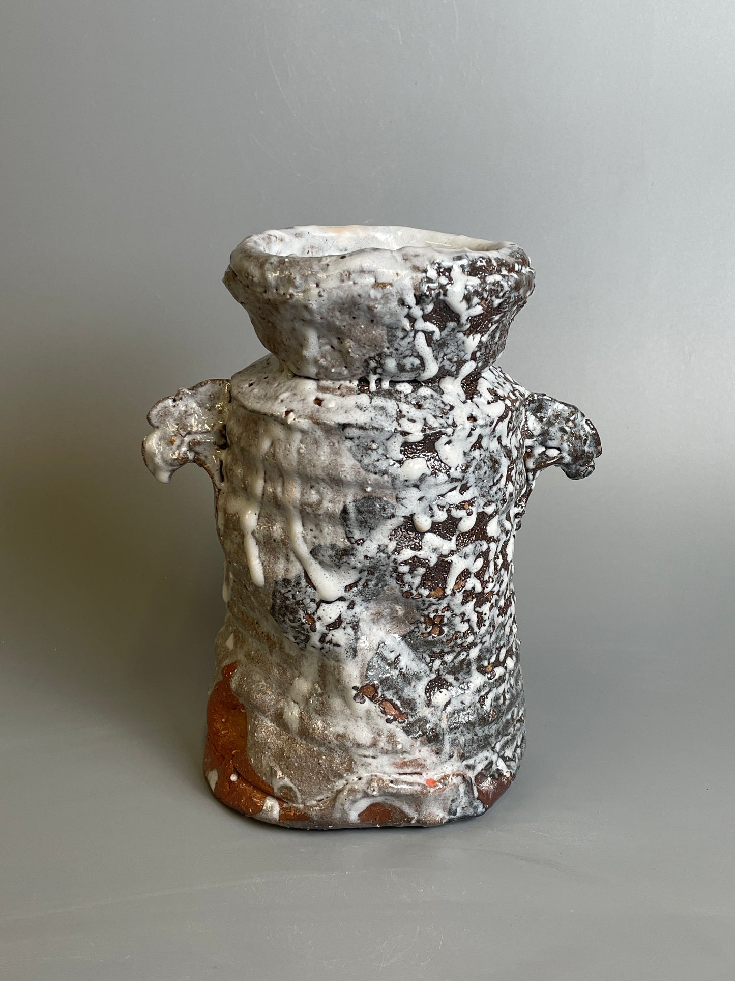 An Oni-Hagi hanaire flower vase A219