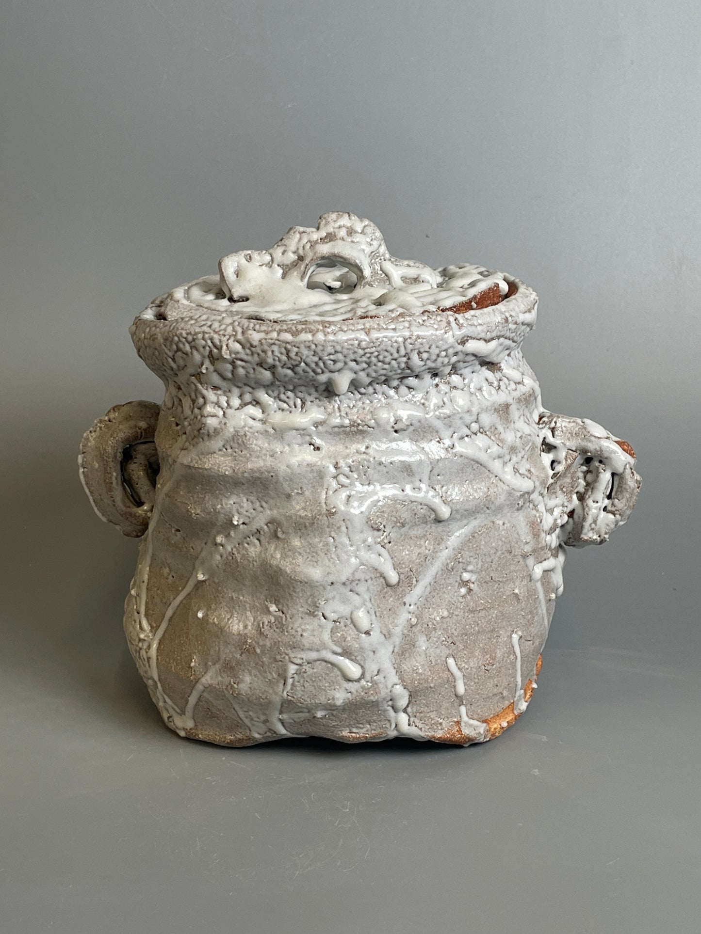 An Oni-Hagi small lidded vase A236