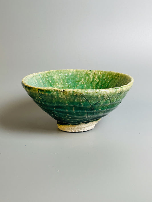 Aaron Angell for Troy Town, an oribe teabowl, feldspathic inclusions, A077