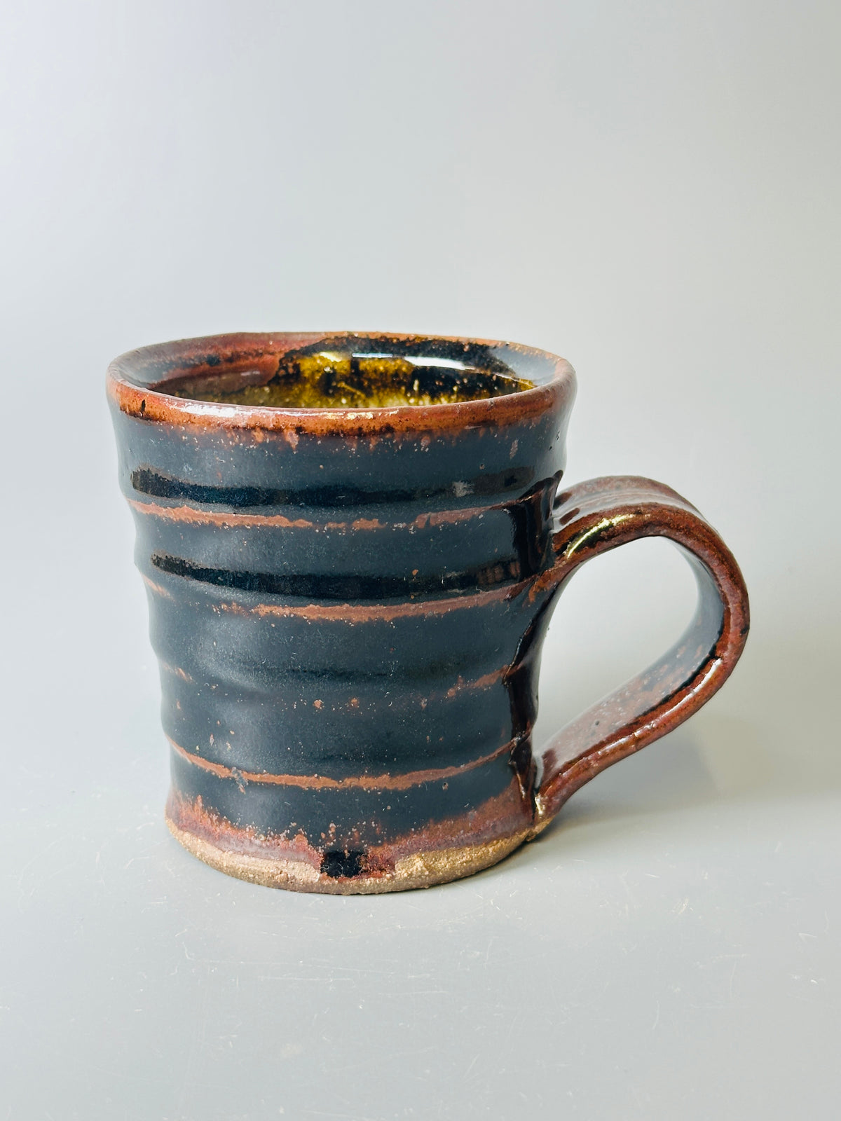 Mug, ridged, temmoku T1539