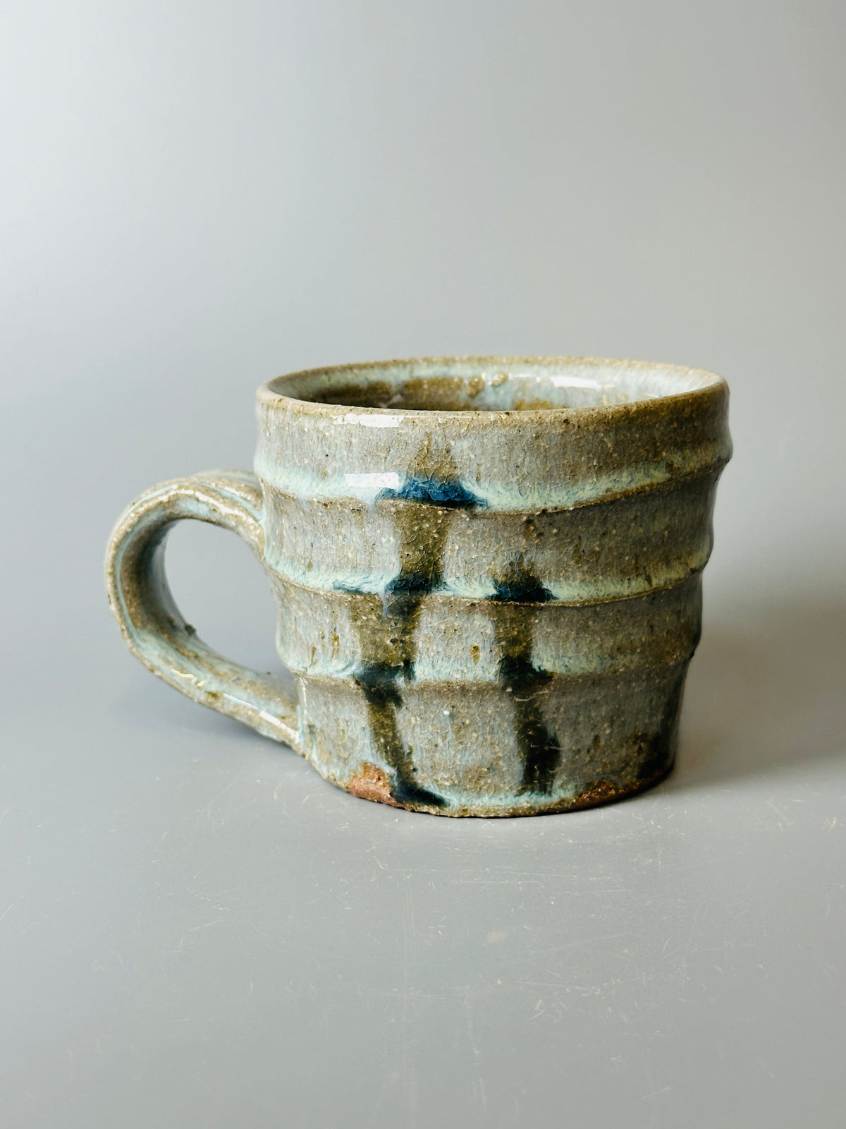 Mug, ridged, jun, T1550