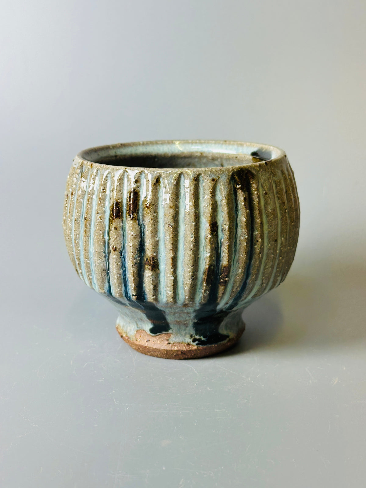 Yunomi, fluted, nuka, T1581