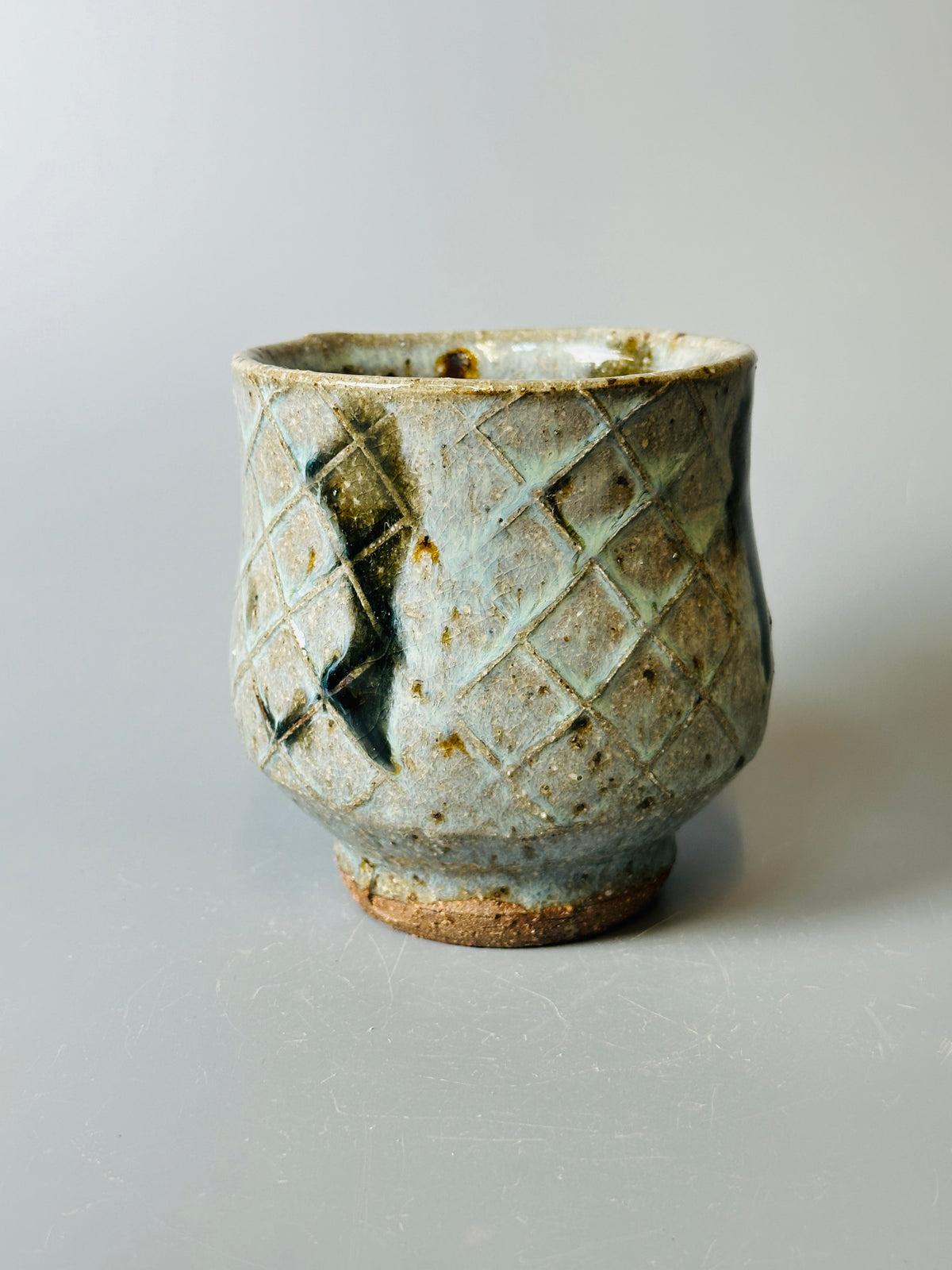 Yunomi, paddled, nuka, T1585