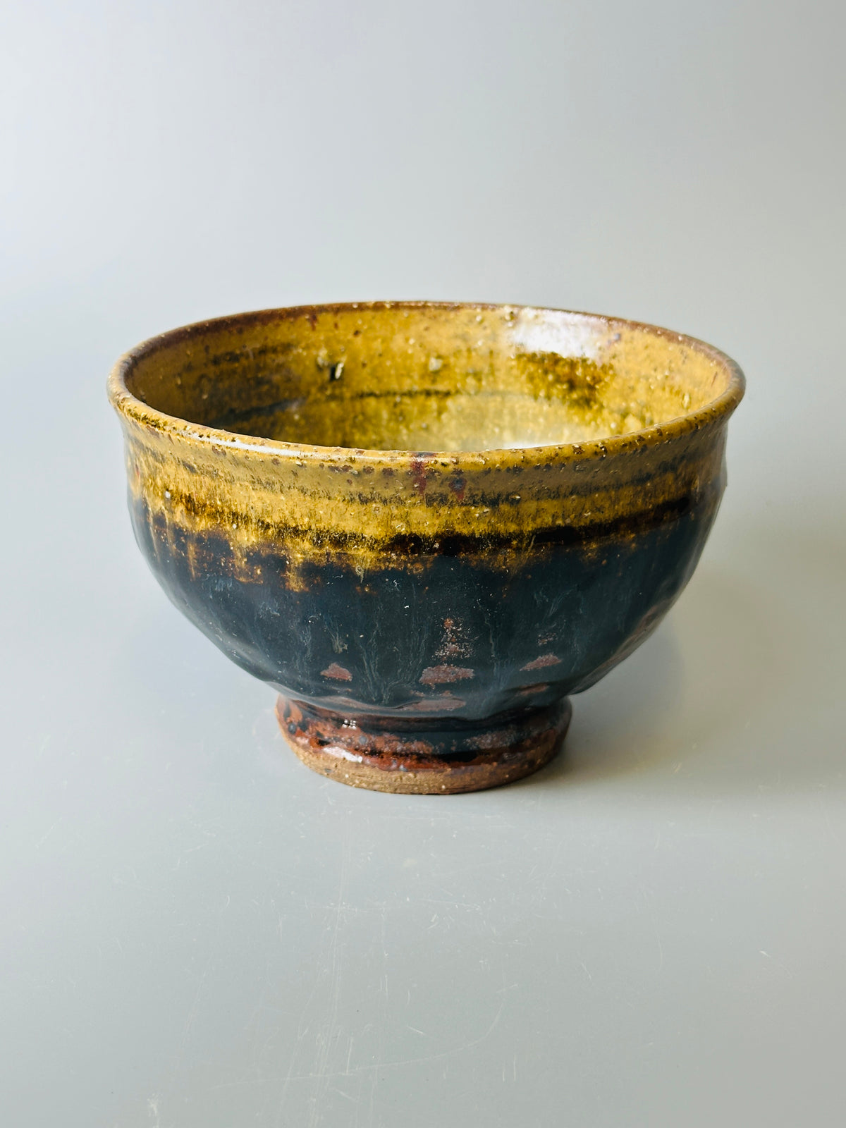 regular bowl, ash, temmoku, T1605