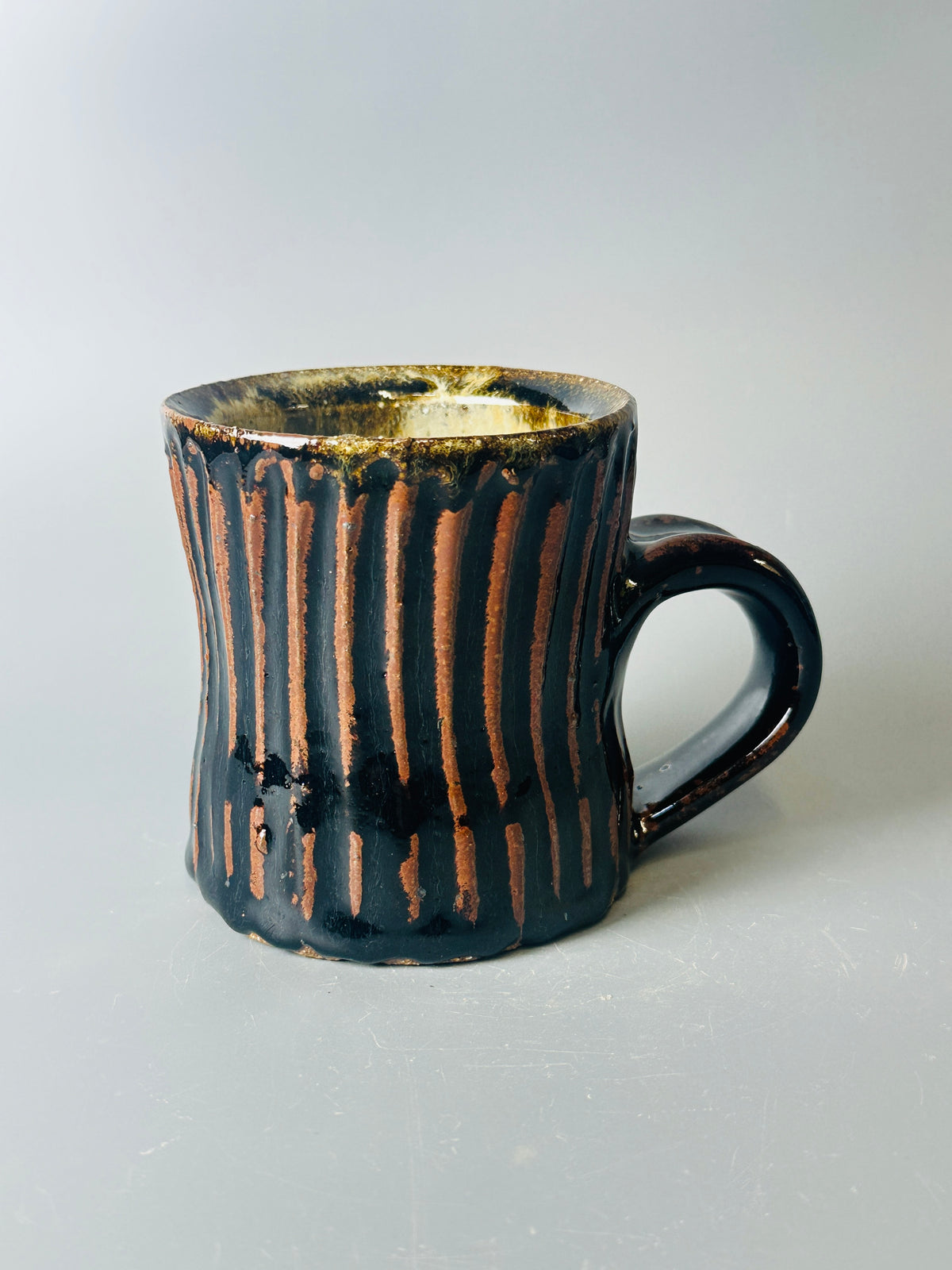 Mug, fluted, temmoku, nuka T1627
