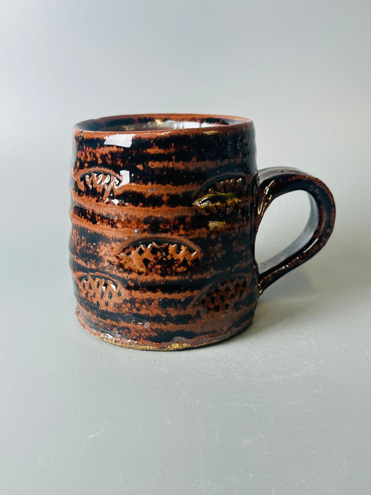 Mug, stamped, temmoku T1637
