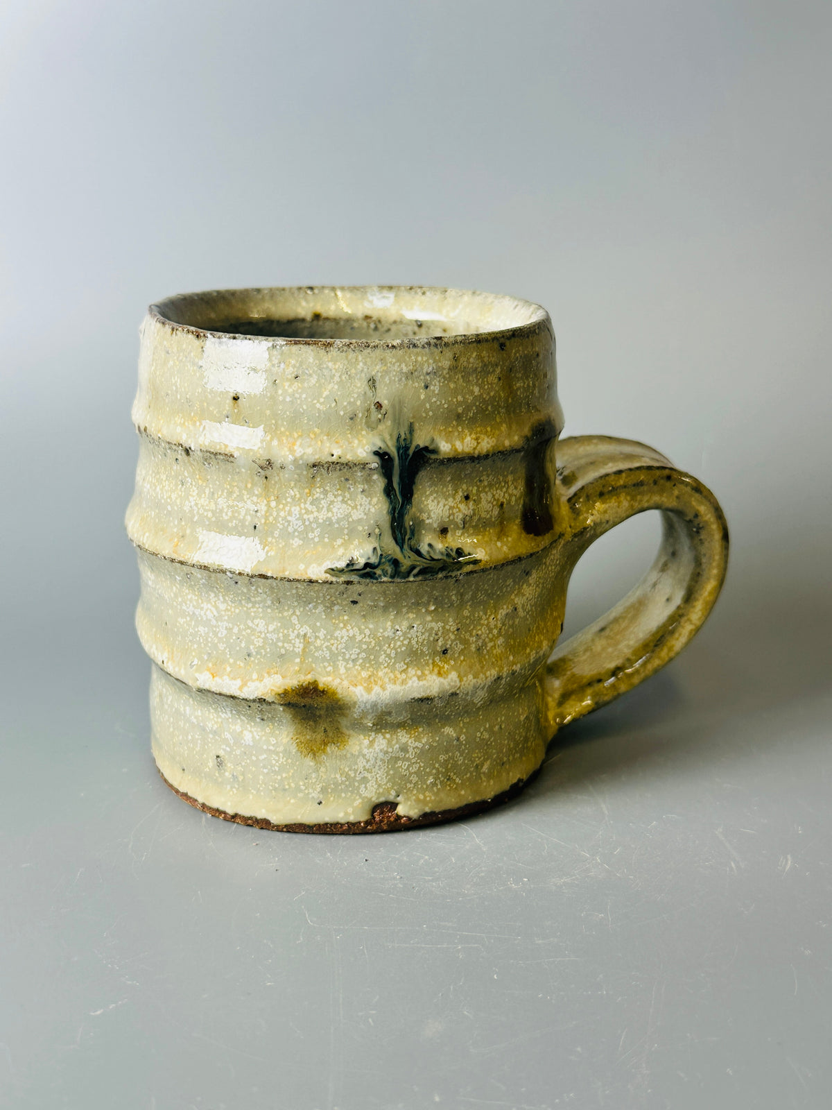 Mug, ridged, nuka T1645